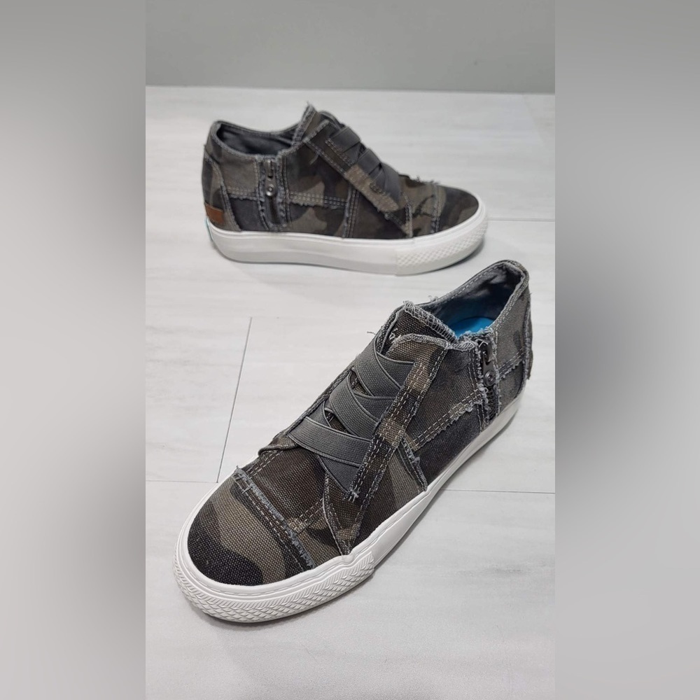 Blowfish camo hidden wedge mamba sneakers